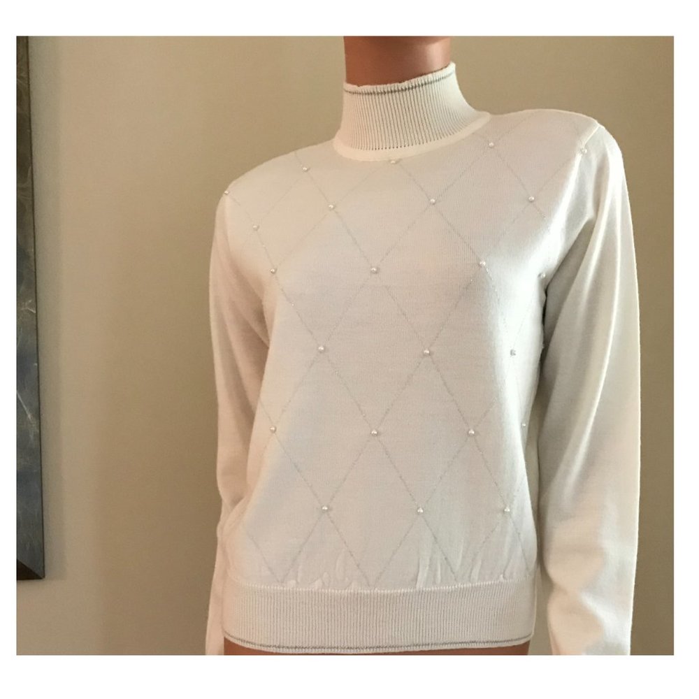 Beautiful White Turtle Neck Sweater